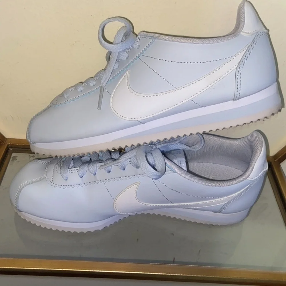 Nike Cortez women football Gray size 7 RARE